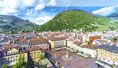 Blick über Bozen