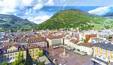 Blick über Bozen