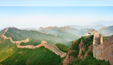 Die weltbekannte chinesische Mauer Die weltbekannte chinesische Mauer