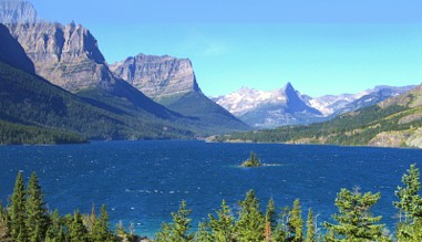 Blick über den St. Mary Lake im Glacier National Parc