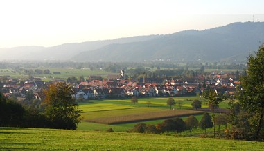 Blick vom Giersberg auf Kirchzarten Blick vom Giersberg auf Kirchzarten