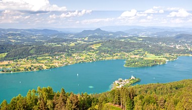 Der Wörthersee bei Klagenfurt Der Wörthersee bei Klagenfurt