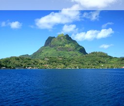 Blick auf Bora Bora von der Lagune aus