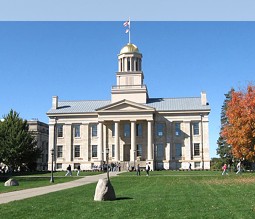 Blick auf das Old Capitol in Iowa City