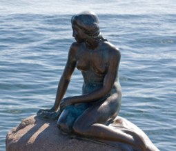 Die kleine Meerjungfrau - Wahrzeichen der Stadt Kopenhagen