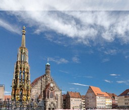 Der "Schöne Brunnen" am Nürnberger Hauptmarkt