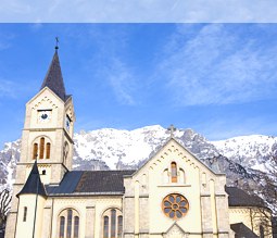 Die Dorfkirche von Ramsau am Dachstein Die Dorfkirche von Ramsau am Dachstein
