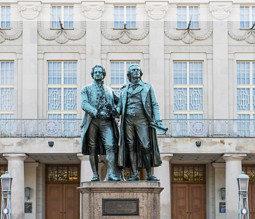 Goethe und Schiller Denkmal in Weimar